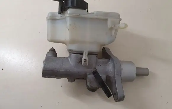 Seat Altea XL Master brake cylinder 1K1611301D