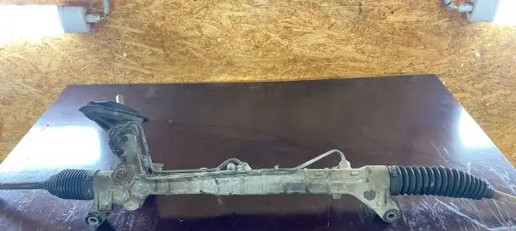 Mazda 3 I Steering rack 57250002