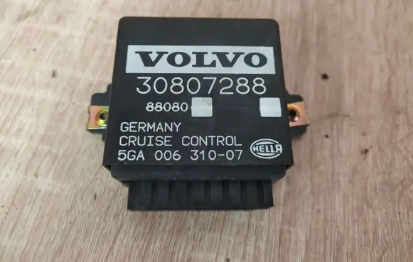 Volvo S40, V40 Cruise control unit/module 30807288