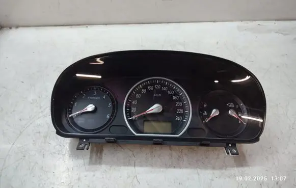 Hyundai Sonata Speedometer (instrument cluster) 940033K661