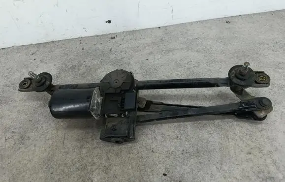 Hyundai Tucson JM Front wiper linkage 