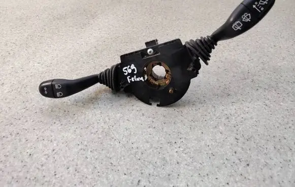 Skoda Felicia II Indicator stalk 