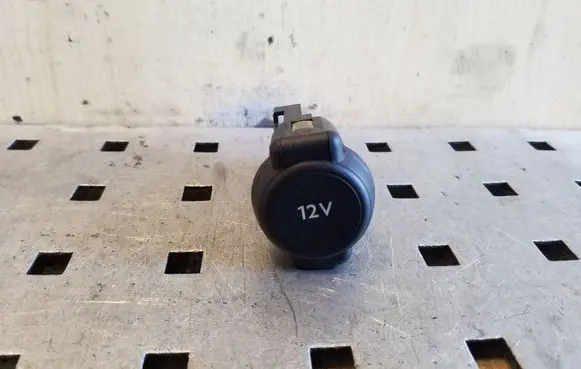 Citroen C4 Grand Picasso 12 V Socket (front) 966610537700 980185117700 980185097700
