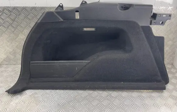 Trunk/boot side trim panel