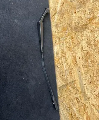 Audi e-tron Front wiper blade arm 4KL955407