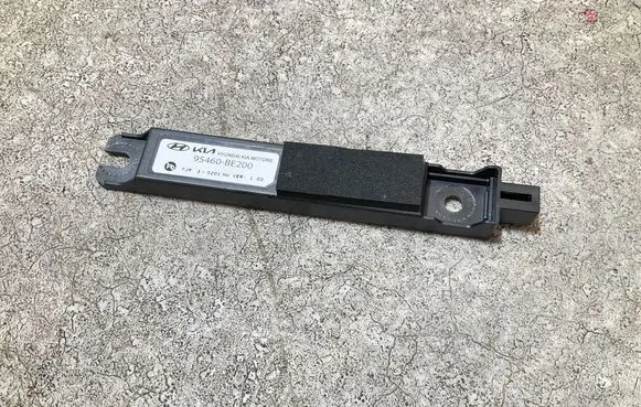 Hyundai Kona II Keyless system antenna 95460BE200