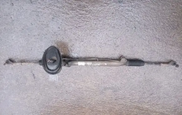 Volvo XC70 Steering rack 31201560