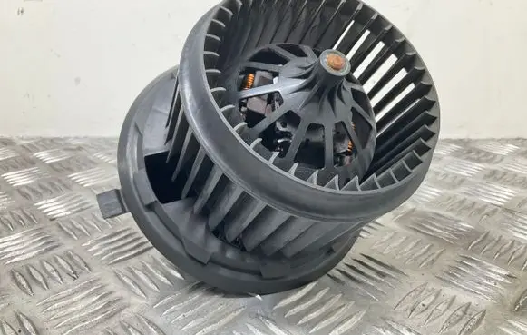 Seat Alhambra (Mk2) Heater fan/blower 7H0819021A