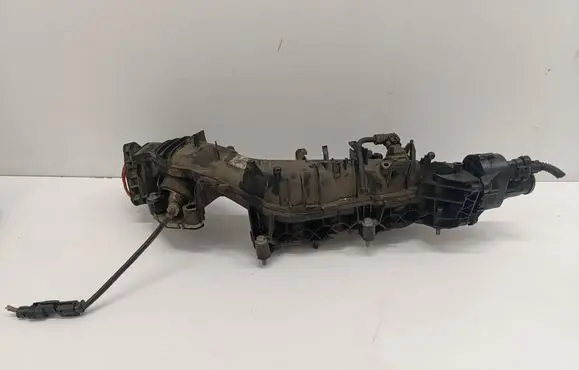 BMW 2 F46 Intake manifold 8513855