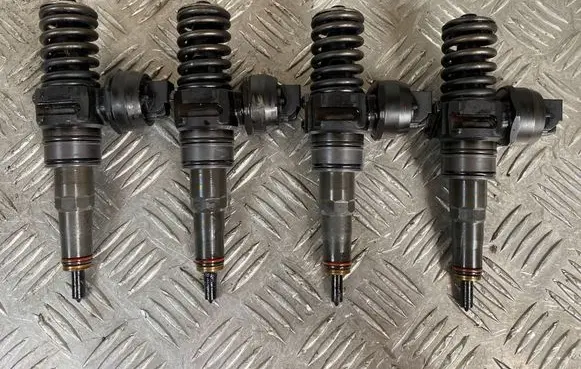 Audi A4 S4 B7 8E 8H Fuel injectors set 038130073BN 0414720317