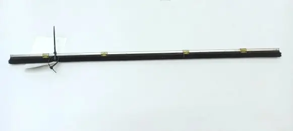 Mercedes-Benz COMPAKT W115 Rubber seal rear door window/glass 