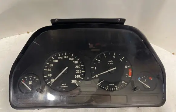 BMW 5 E34 Speedometer (instrument cluster) 62118351013 110000432