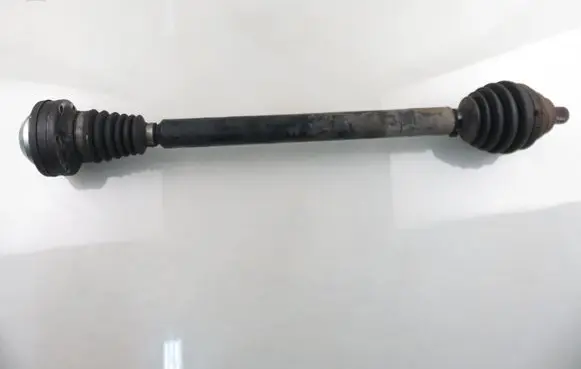 Volkswagen Golf Plus Front driveshaft 