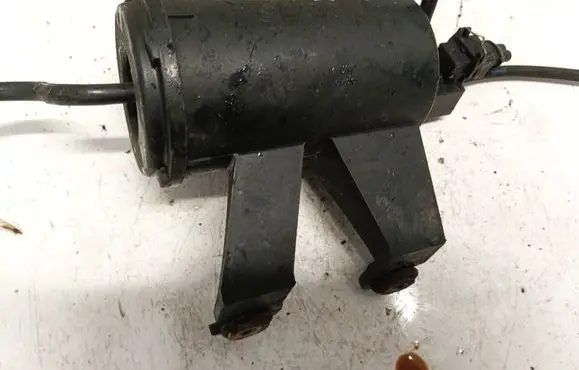 BMW 3 E46 Vacuum air tank 11781436152