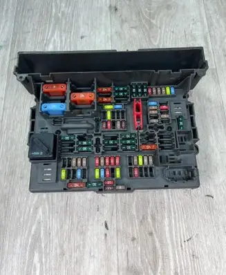 BMW 3 E92 E93 Fuse module 9119444