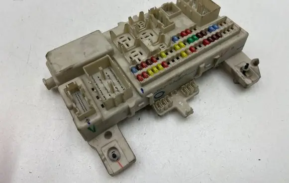 Mazda 3 I Fuse box set 5190500F6 BP4K66730G 00202127