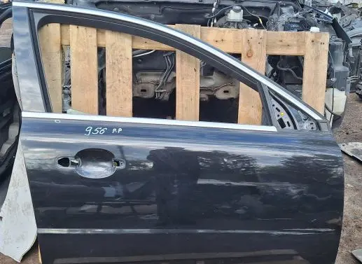 Volvo S80 Front door