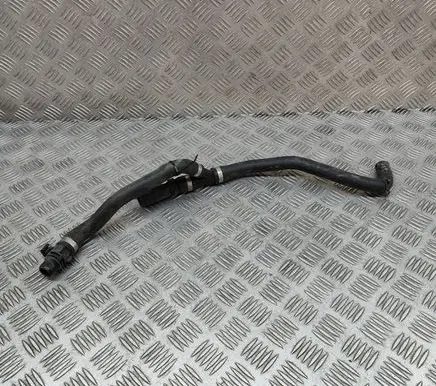 BMW X5 F15 Engine coolant pipe/hose 9168939
