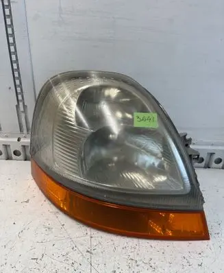 Renault Master II Headlight/headlamp 8200163518 220029
