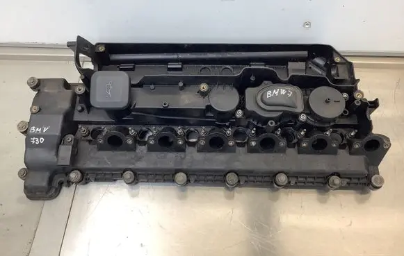 BMW 7 E38 Rocker cam cover 0928400355 111222474450 137122474441