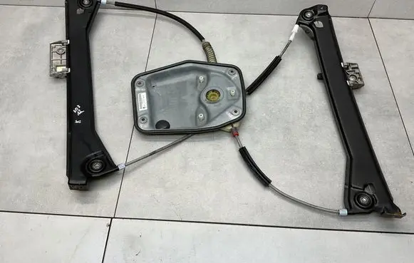 Volkswagen Eos Front door electric window regulator 1Q2837401AC