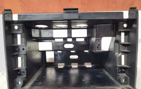 Volvo XC90 Radio/GPS head unit trim 03409622
