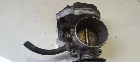 Audi A4 S4 B5 8D Throttle valve 078133063C 408237220001