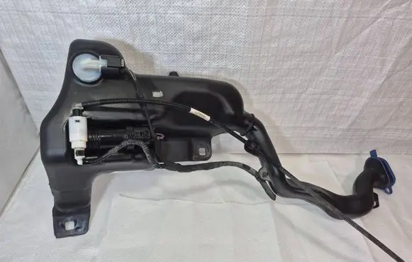 Mercedes-Benz B W246 W242 Windshield washer fluid reservoir/tank A2468600960