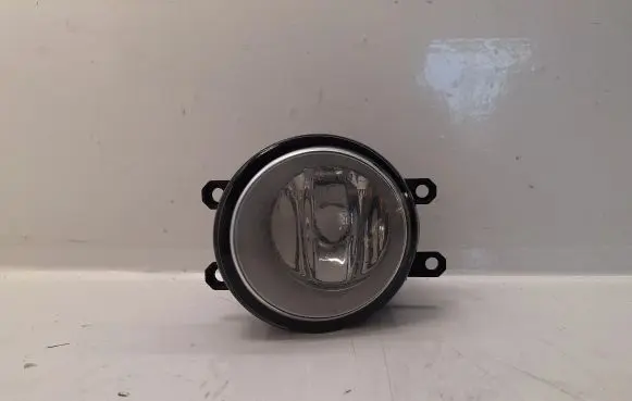 Toyota Avensis T250 Front fog light 812200D040 89210657