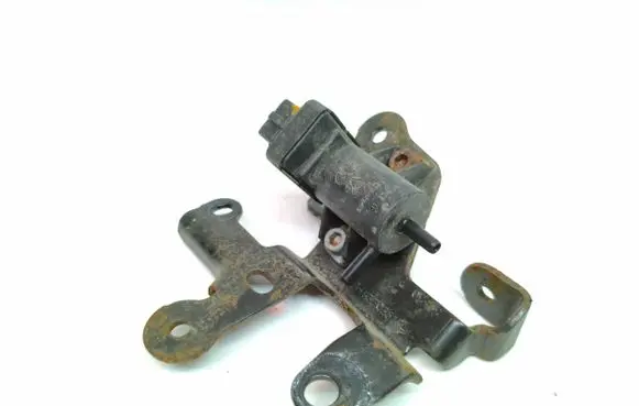 Renault Trafic III (X82) Turbo solenoid valve 8200762162