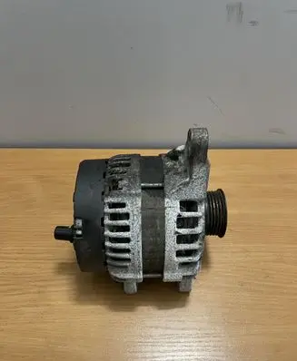 Mercedes-Benz B W246 W242 Generator/alternator A0009063322 0125711028