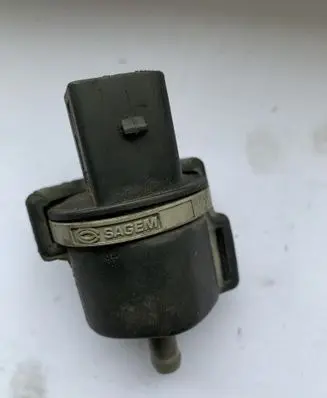 Audi A3 S3 8P Valve vacuum 058133459