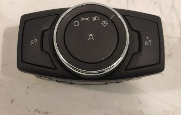 Ford Mustang VI Light switch DG9T13D061CEW 151206014108 1701341701