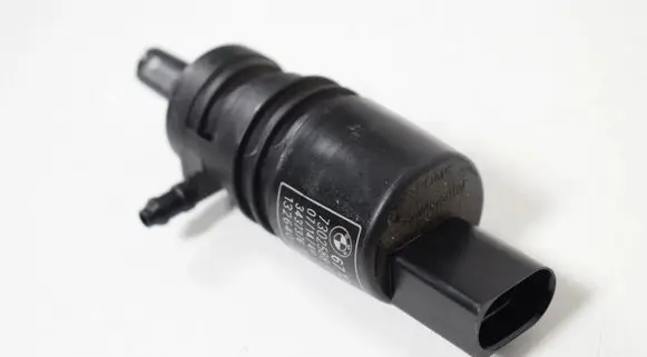 BMW 3 E90 E91 Windscreen/windshield washer pump 7302588