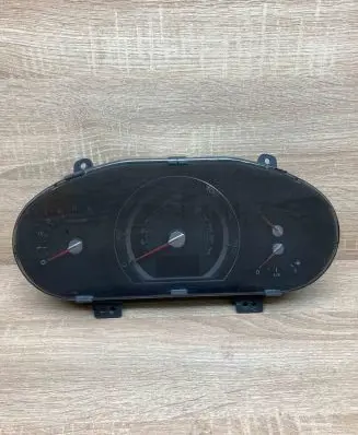KIA Sportage Speedometer (instrument cluster) 940013U195 U195 MPH