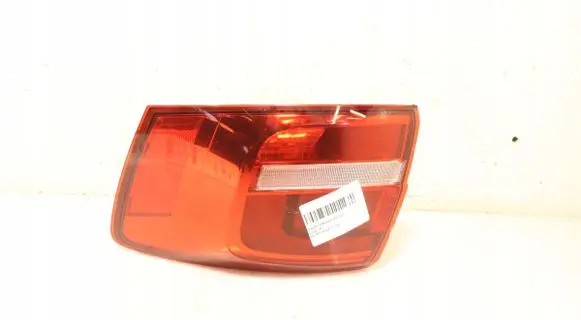 Volkswagen Jetta VI Rear/tail lights F00HTV4
