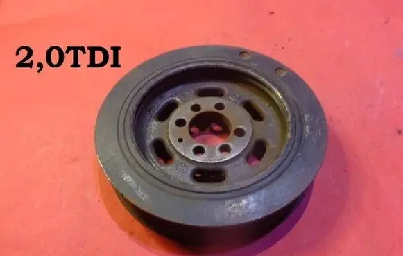 Mazda 626 Crankshaft pulley RF5C11401A