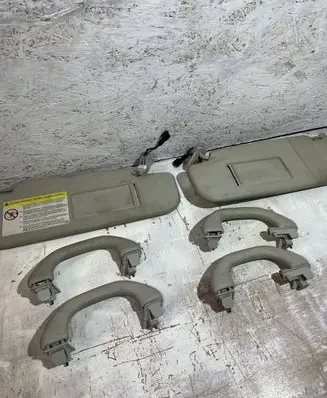 Volkswagen PASSAT B6 A set of handles for the ceiling 