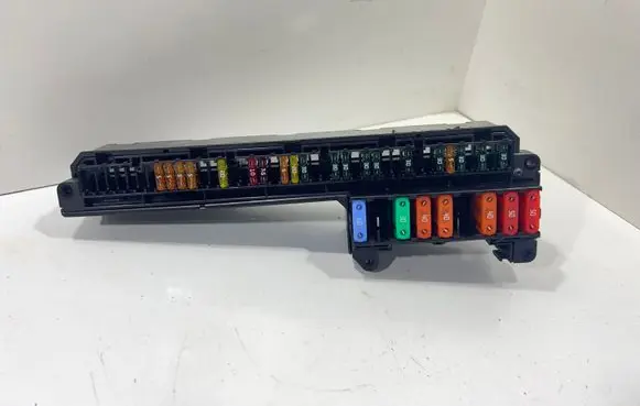 BMW 5 E60 E61 Fuse box set 695733002
