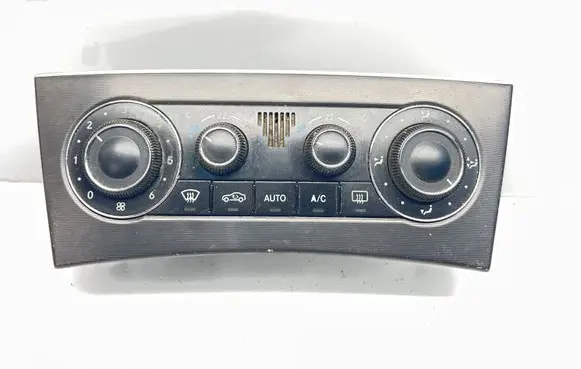 Mercedes-Benz C W203 Climate control unit A2038304085