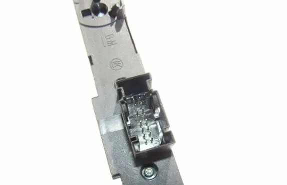 Opel Zafira B Hazard light switch 13100105