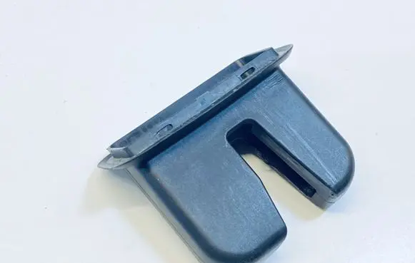 Audi A8 S8 D3 4E Tailgate/boot lid lock trim 4E0827520B