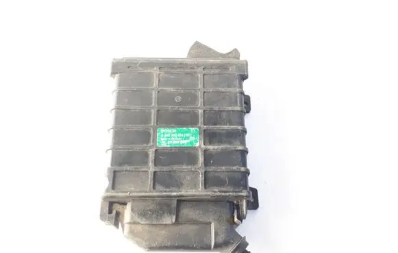 Volkswagen Golf II Engine control unit/module 0280800104 811906264