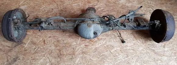 Nissan King Cab, Navara Rear axle beam with reductor 