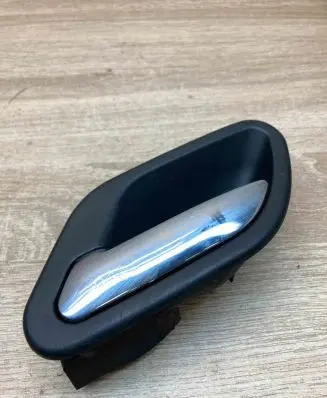 BMW 5 E39 Front door interior handle 7032925