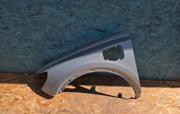Audi Q3 F3 Fender 83A821091