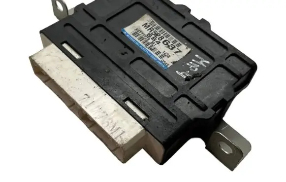 Mitsubishi Pajero Gearbox control unit/module MR528637 71773M1 X4T71773
