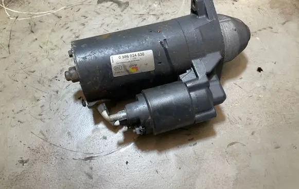 Mercedes-Benz Sprinter W906 Starter motor 0986024530 0986XL5555