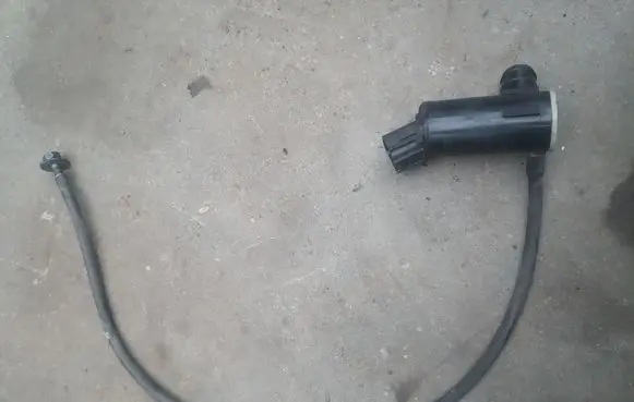 KIA Sportage Windscreen/windshield washer pump