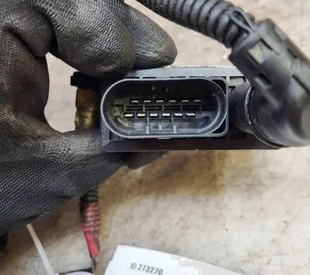 BMW 1 E81 E87 Glow plug pre-heat relay 779800003 0522120102 0003915930